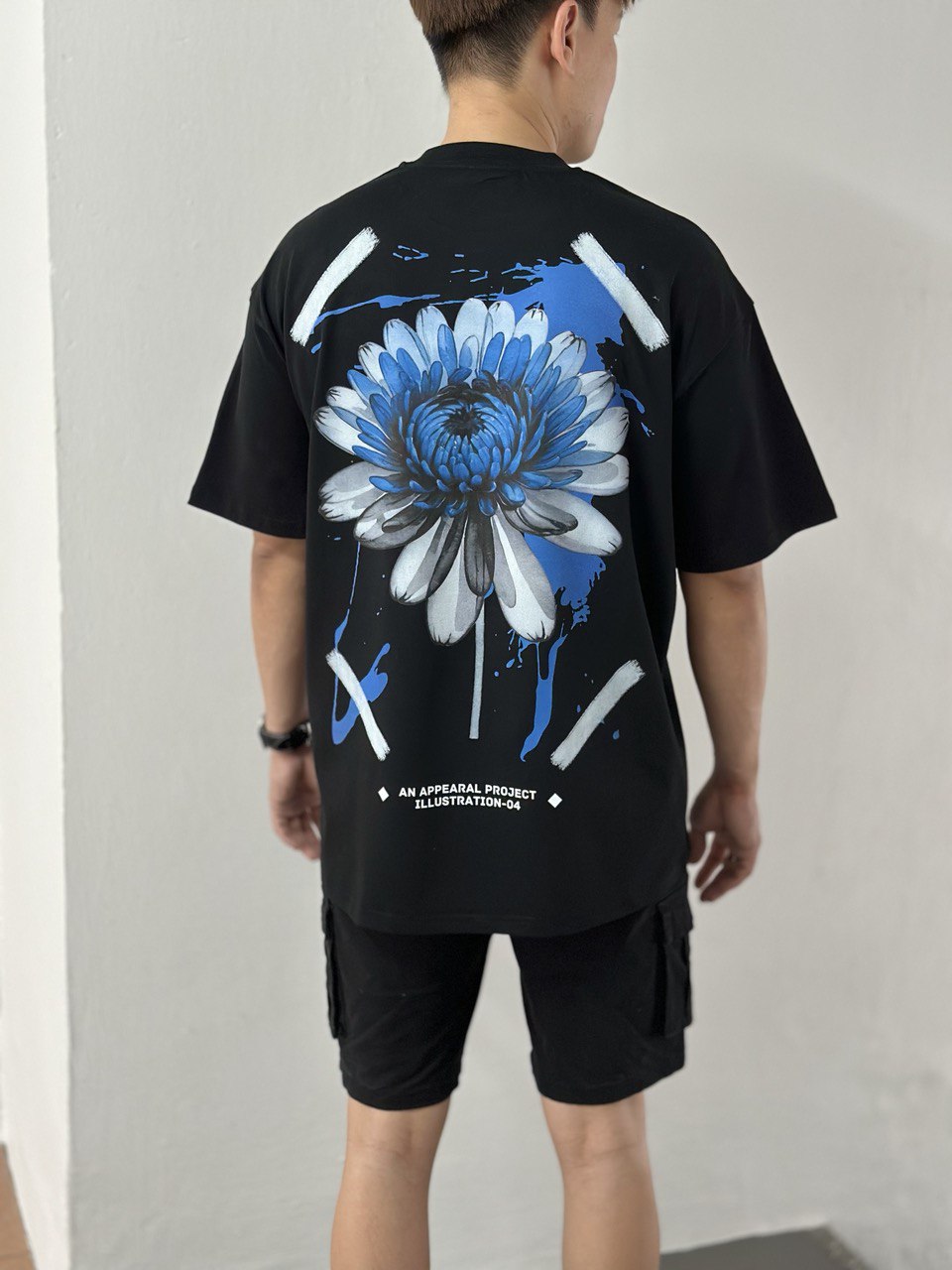 Illustration 4 Over-sized Tee