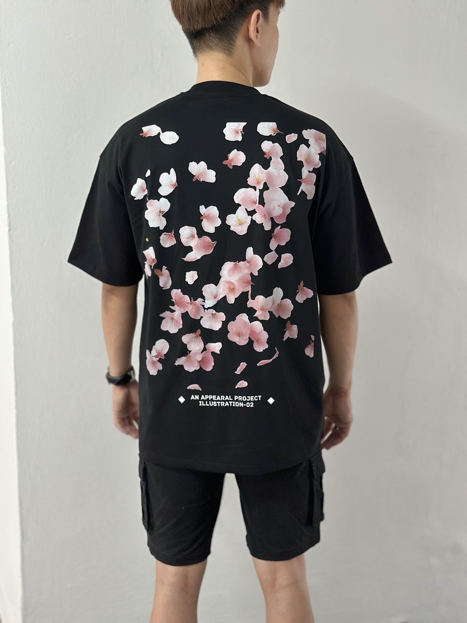 Illustration 2 Over-sized Tee